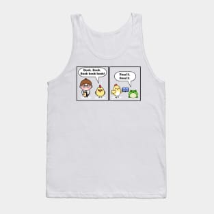 "A chicken walked into a library" joke Tank Top